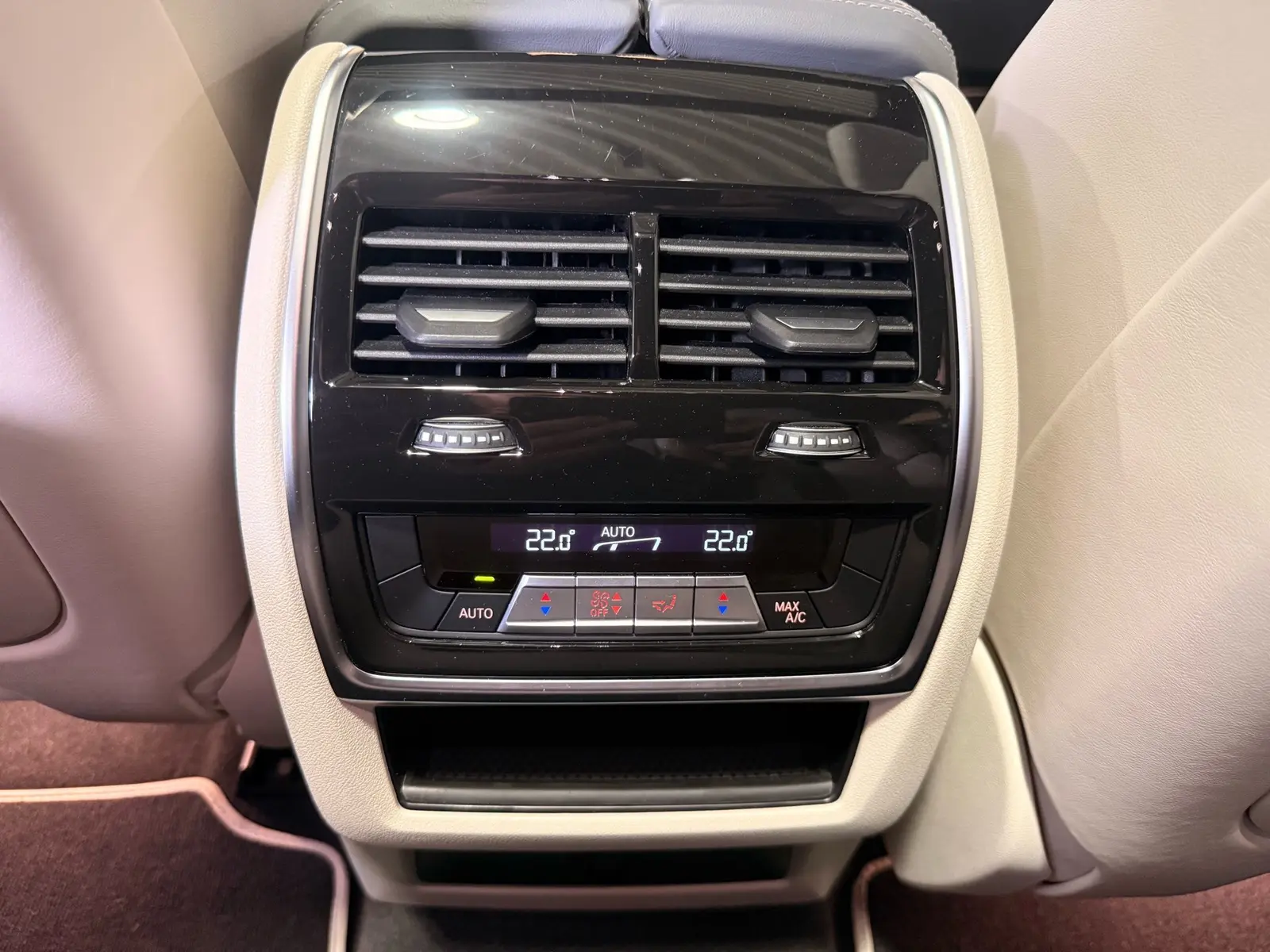BMW X6 M Competition CARBON H&K "22" – 30
