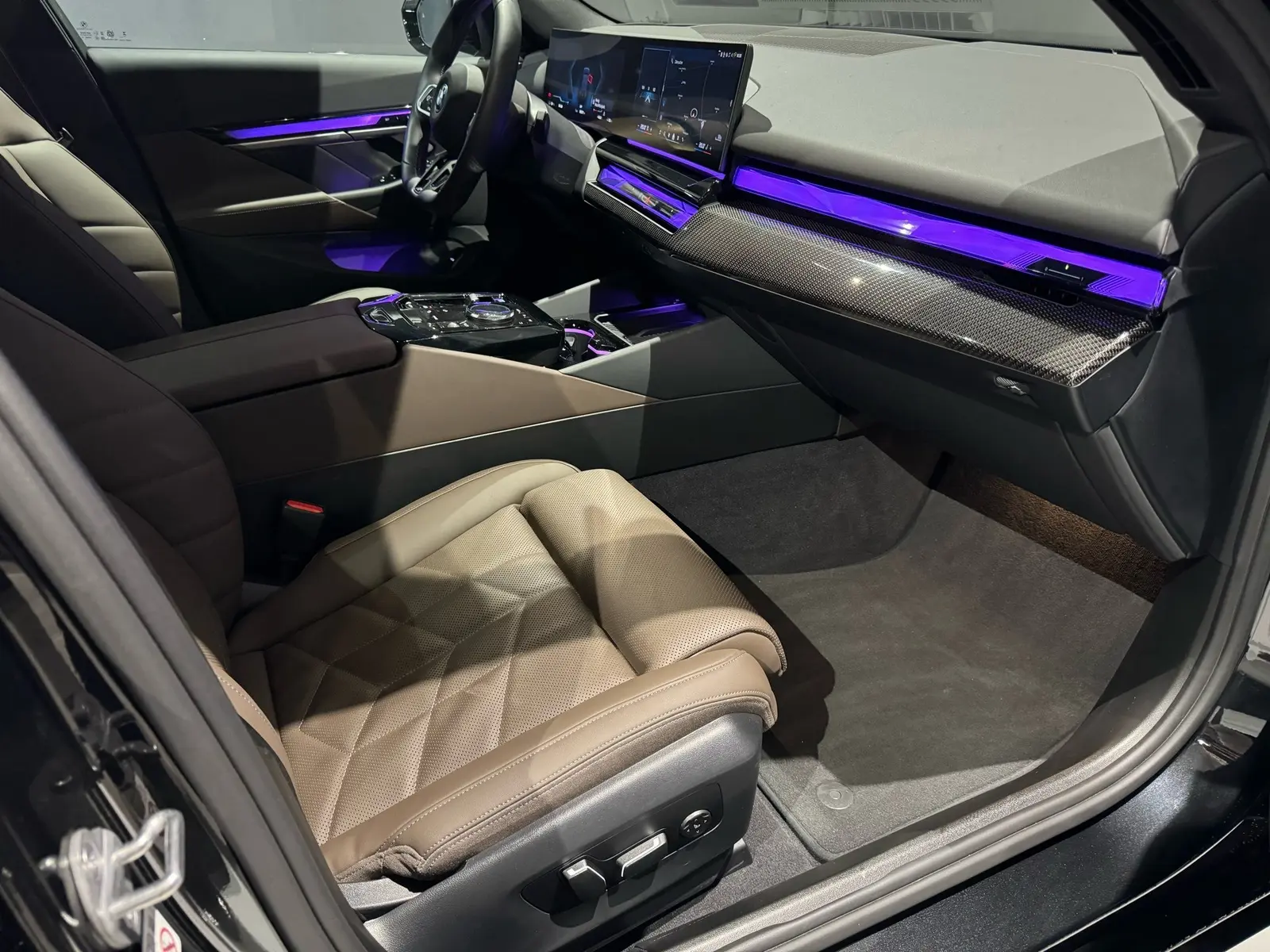 BMW i5 M60 xDrive i5M60 xDrive – 17