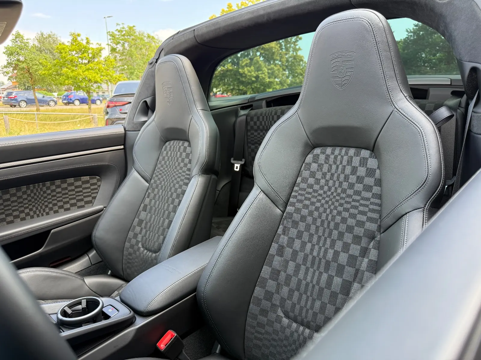 Porsche 992 Targa 4S/480hp/Pacha/Black-Black/*UVP 220k – 12