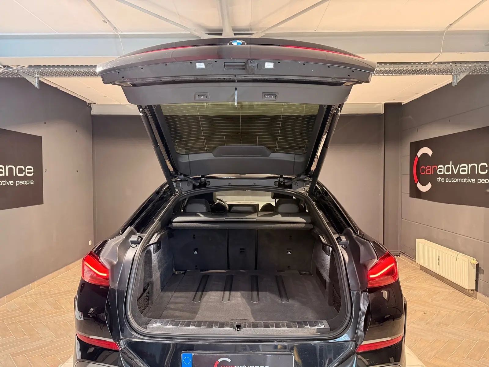 BMW X6 xDrive30d M Sport Pro "22" H&K – 9