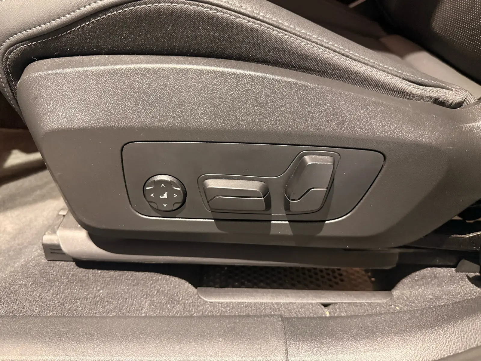 BMW X2 xDrive20d M Sport Pro "20" H&K – 12
