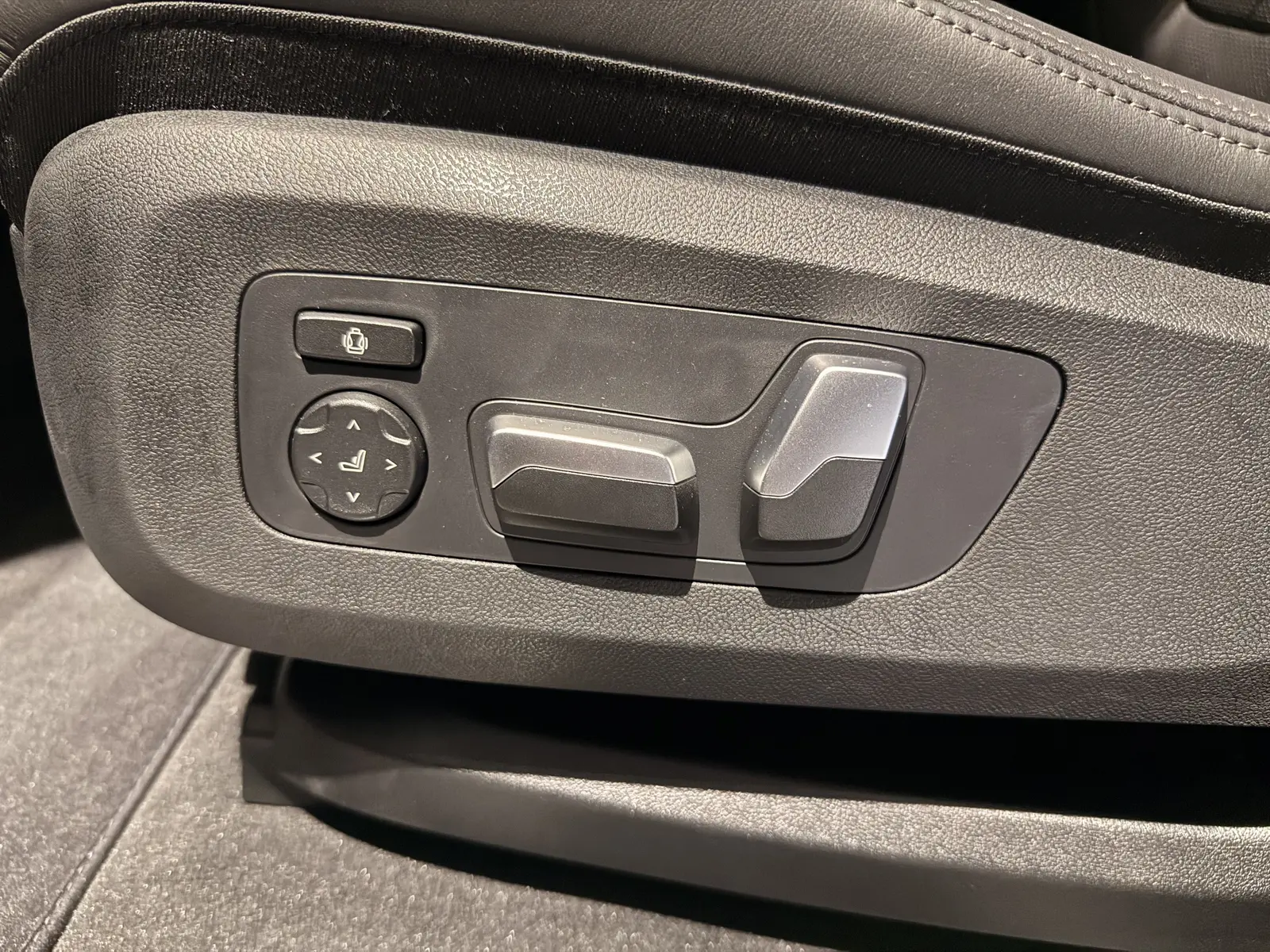BMW X6 xDrive30d M Sport Pro INDIVIDUAL "22" – 17
