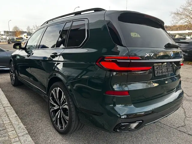 BMW X7 40d / BRITISH RACING GREEN, BROWN, B&W, FULL! – 4
