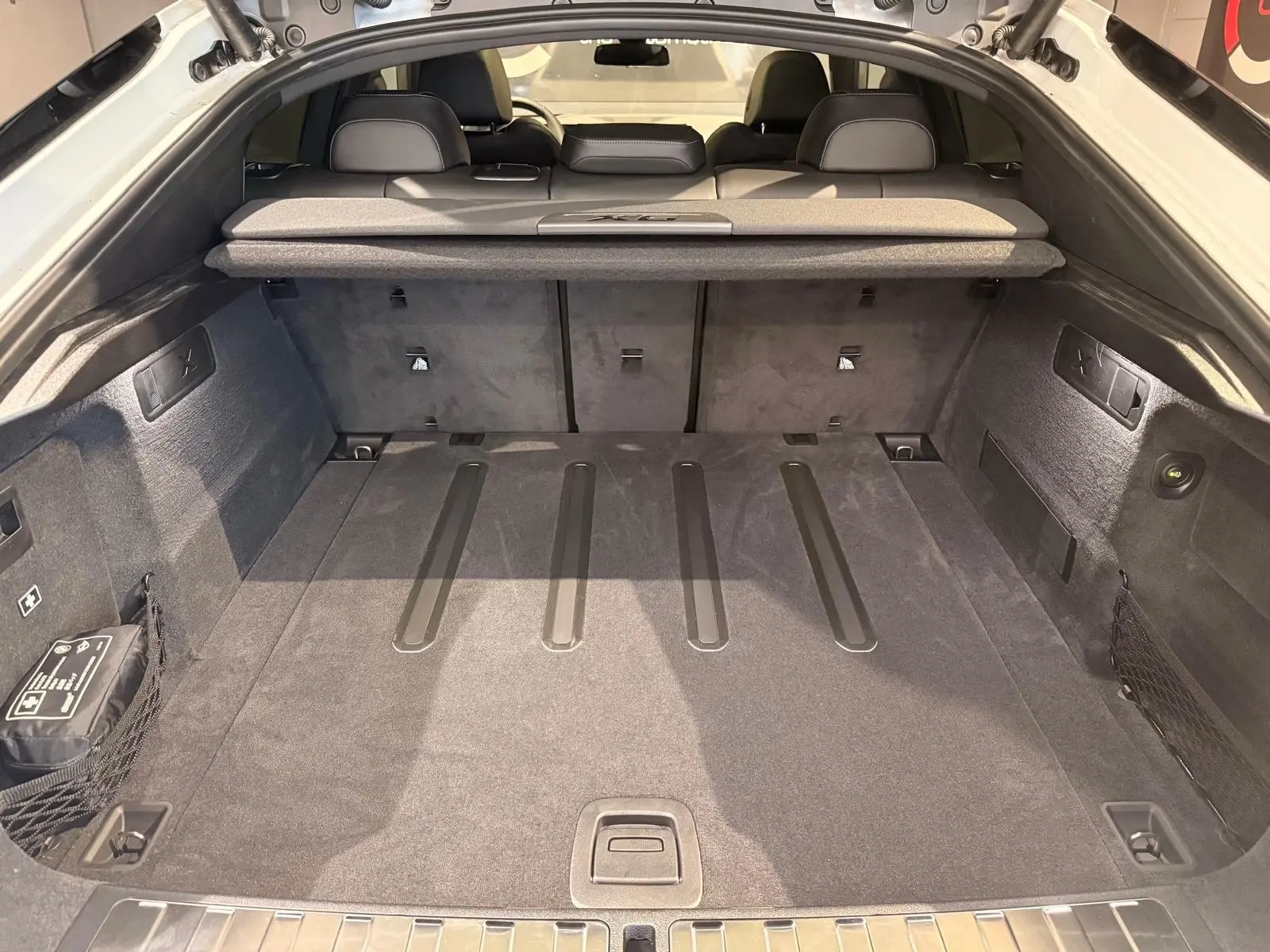 BMW X6 xDrive30d M Sport Pro Panoráma AHK – 10