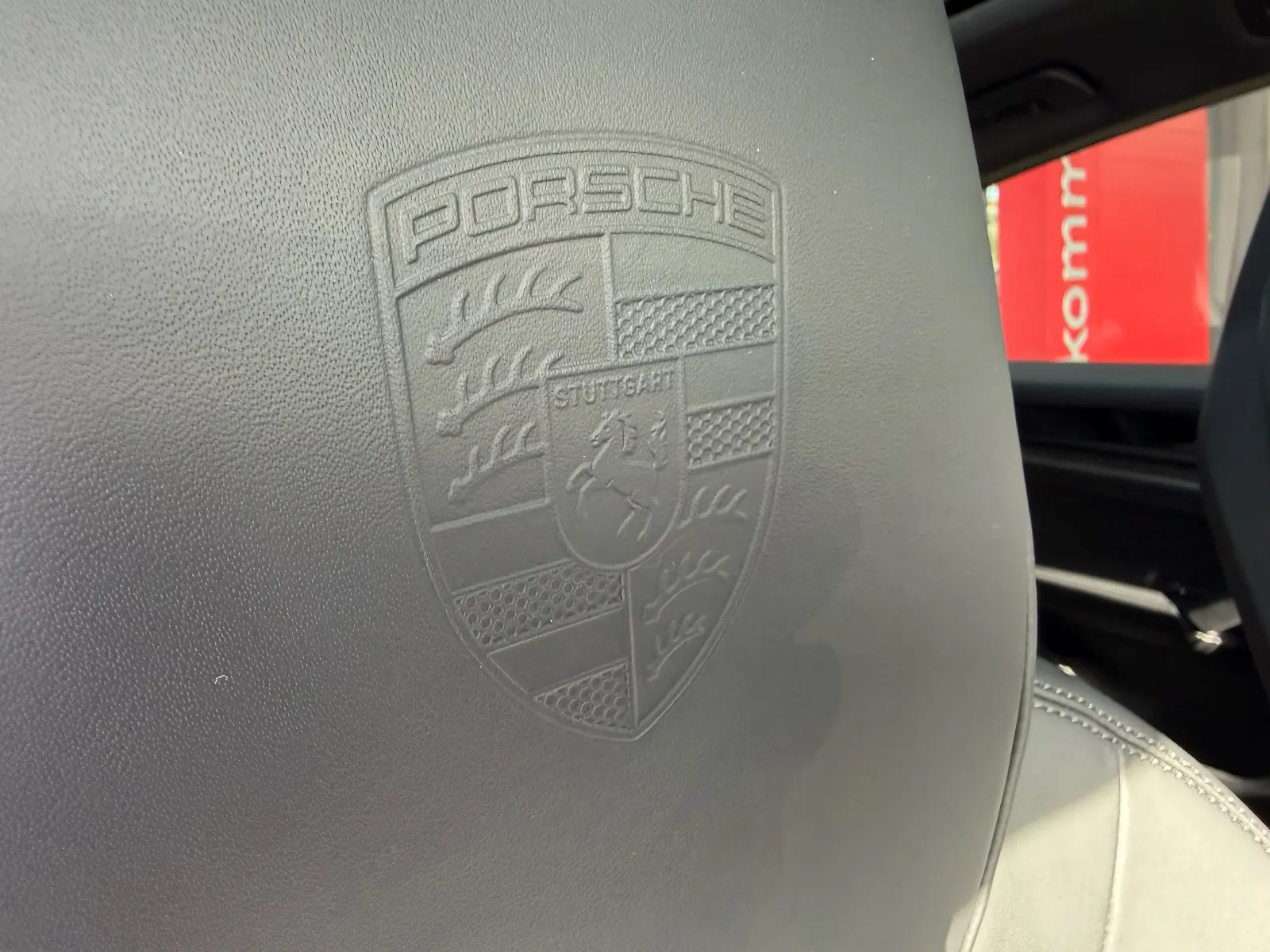 Porsche Coupe Black Edition/Black-Black/Full/2026 Prod. – 20