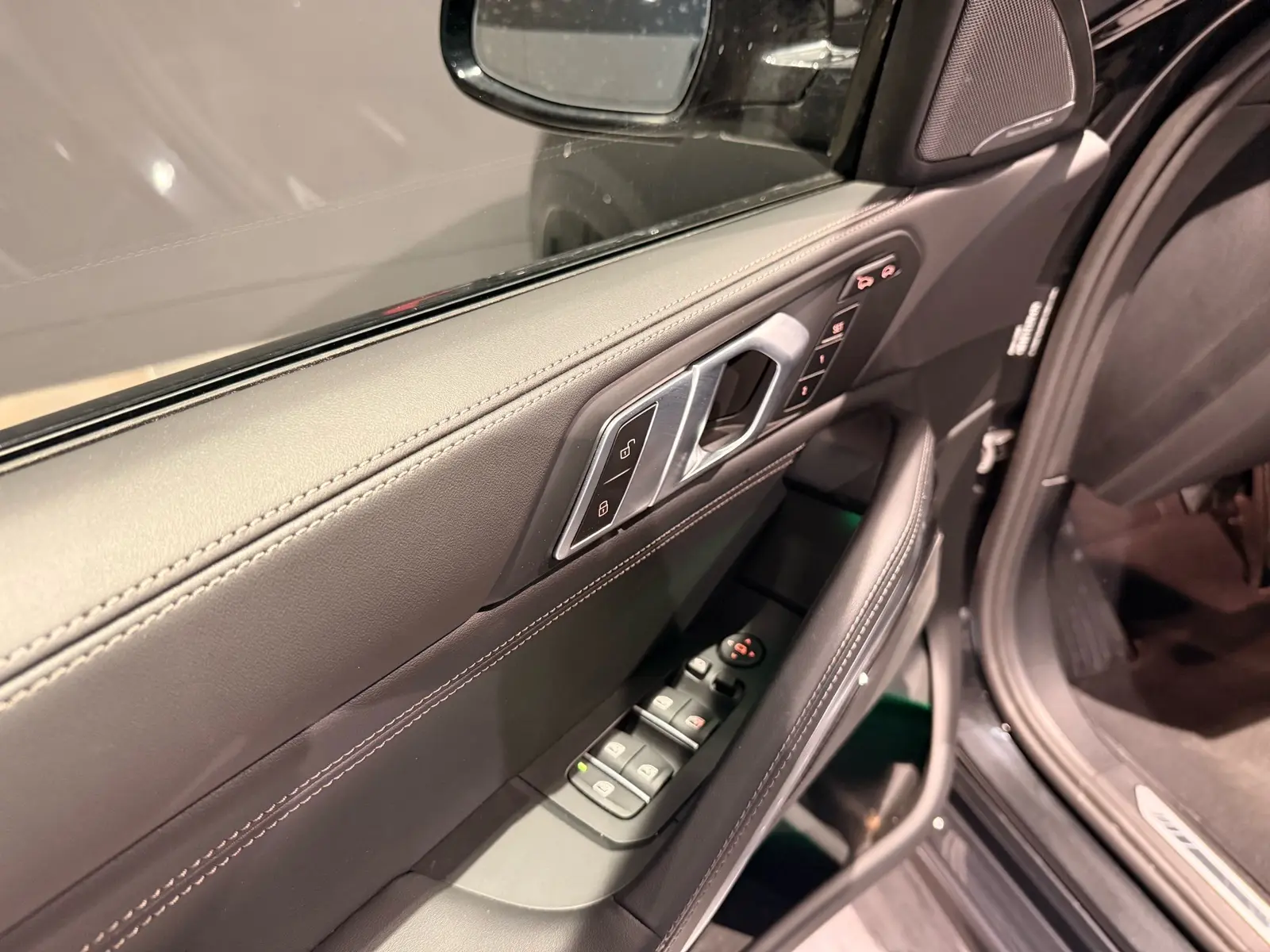 BMW X6 xDrive30d M Sport Pro "22" H&K – 12
