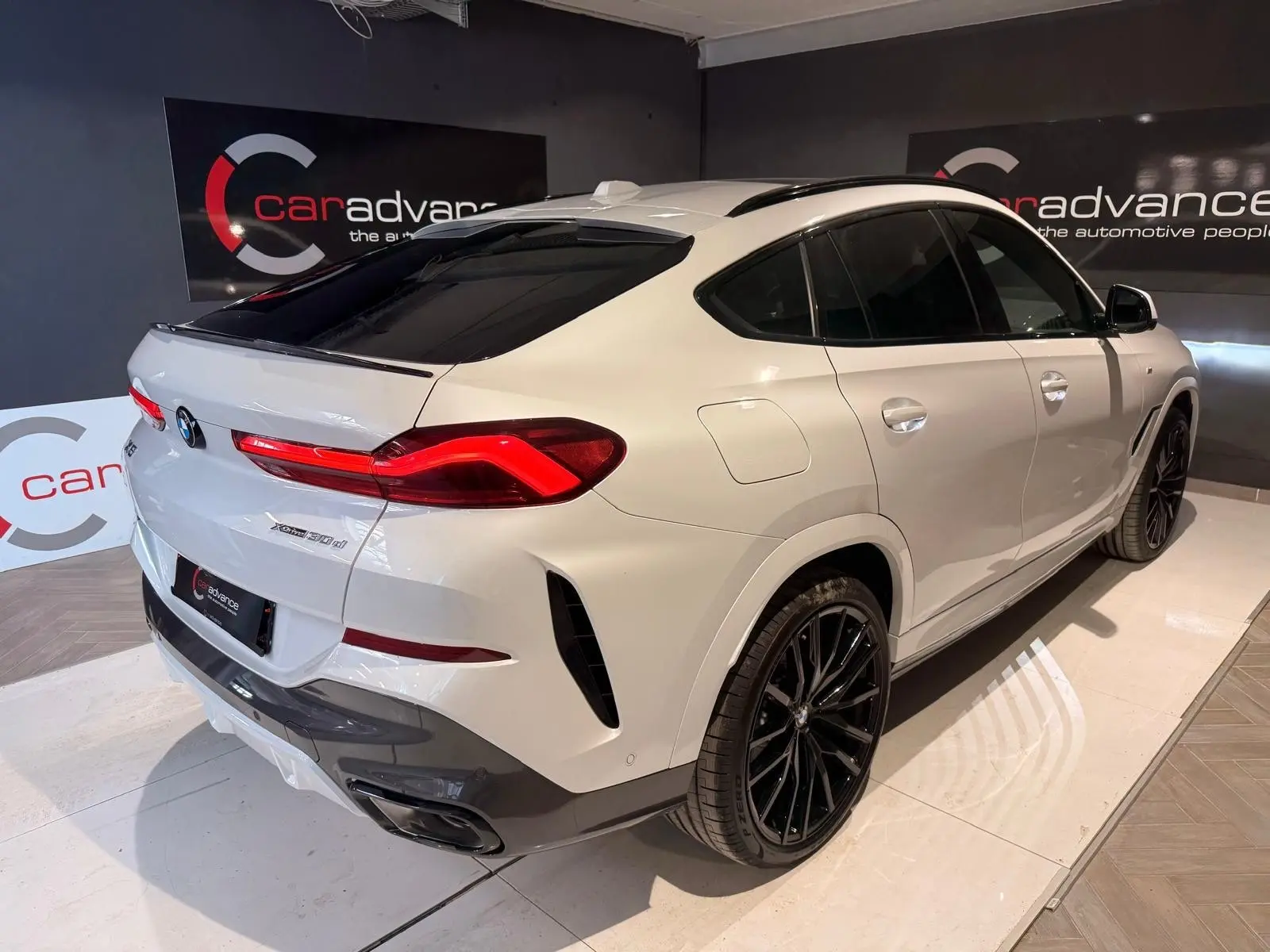 BMW X6 xDrive30d M Sport Pro Panoráma AHK – 8