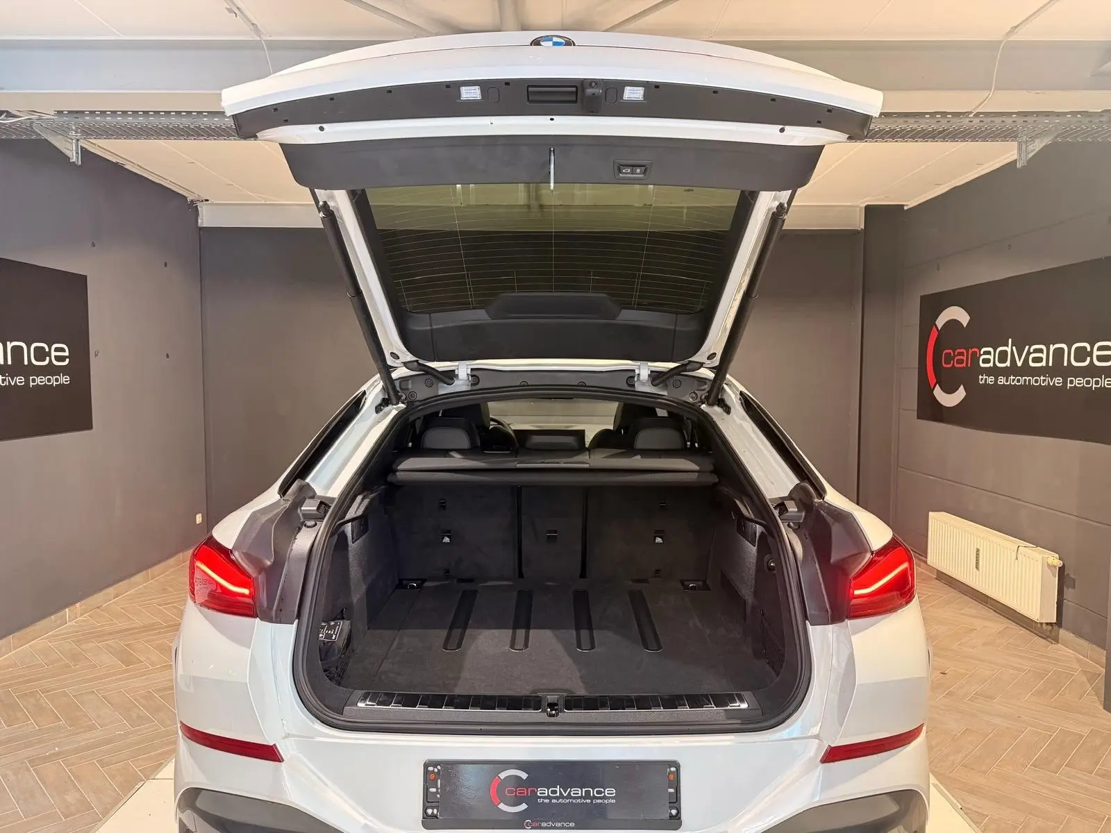 BMW X6 xDrive30d M Sport Pro Panoráma AHK – 9