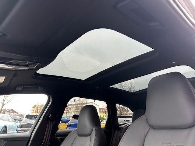 Audi RS6 performance/B&O/22"/HUD/Pano/AHK – 11