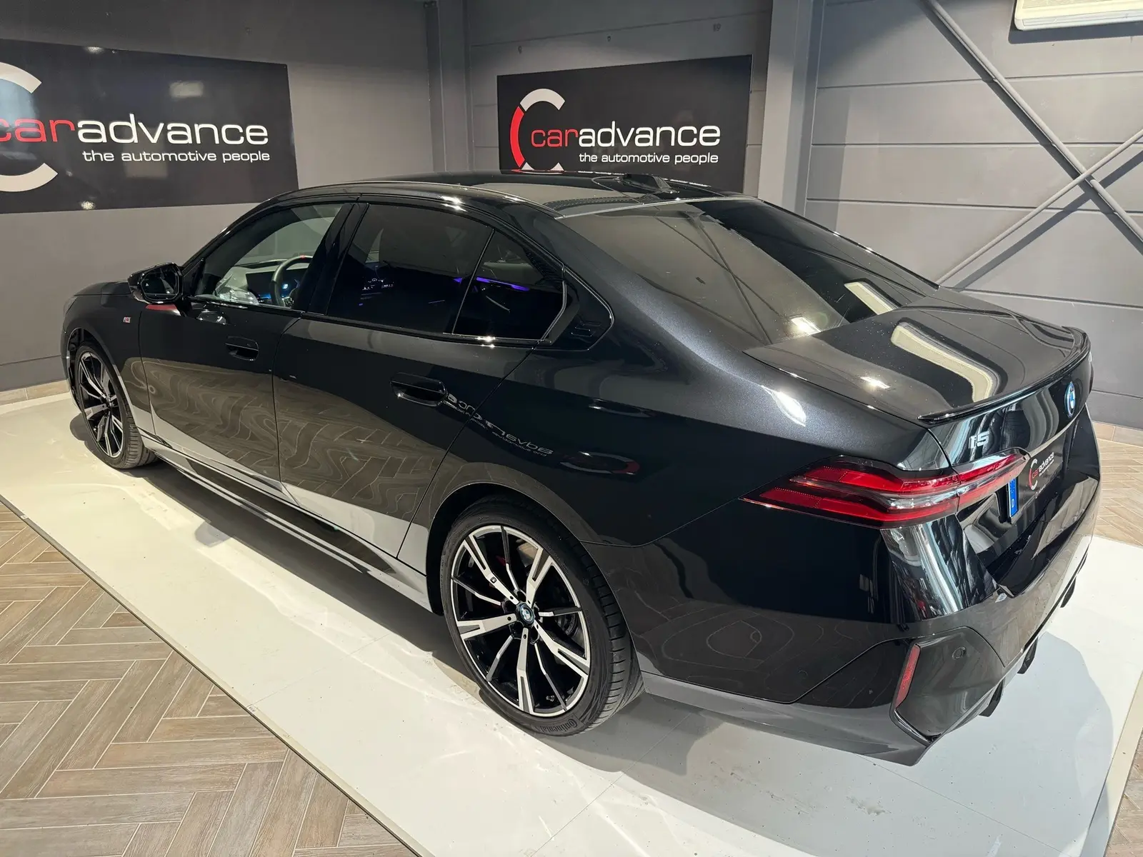 BMW i5 M60 xDrive i5M60 xDrive – 19