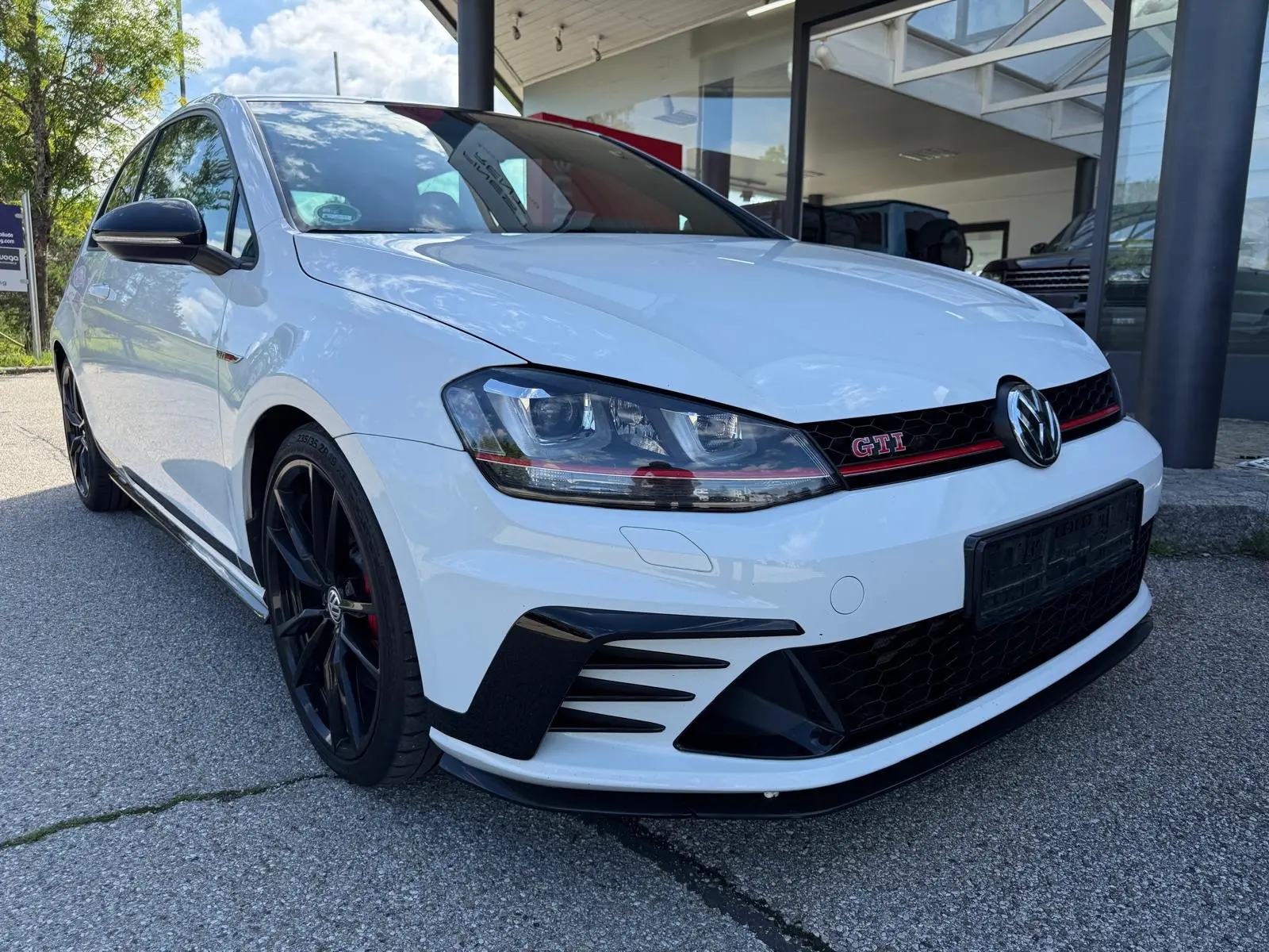 Volkswagen Golf GTI Clubsport S / 007 von 400 / ABT 370PS – 4