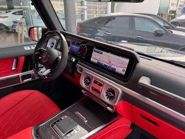 Mercedes-Benz G 63 AMG/Prod.2026/Black-Red-Carbon/TV/Superior – 15