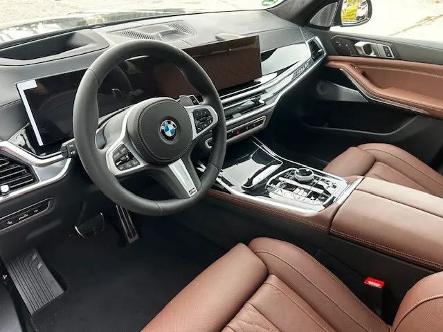 BMW X7 40d / BRITISH RACING GREEN, BROWN, B&W, FULL! – 8