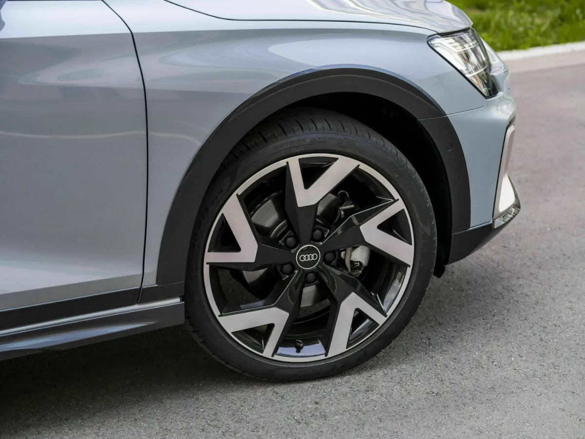Exteriér Audi A3 allstreet