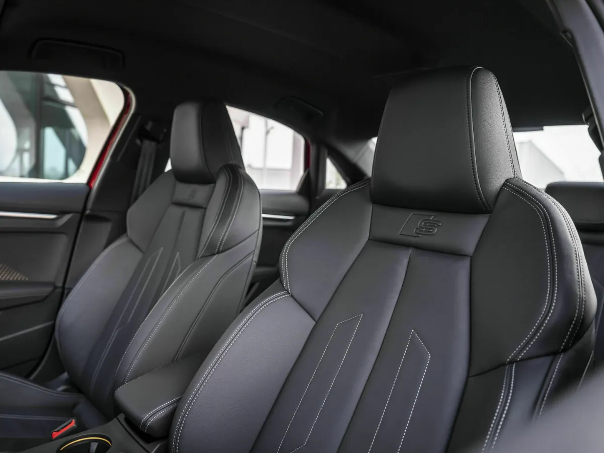 Audi A3 Limousine sports seats