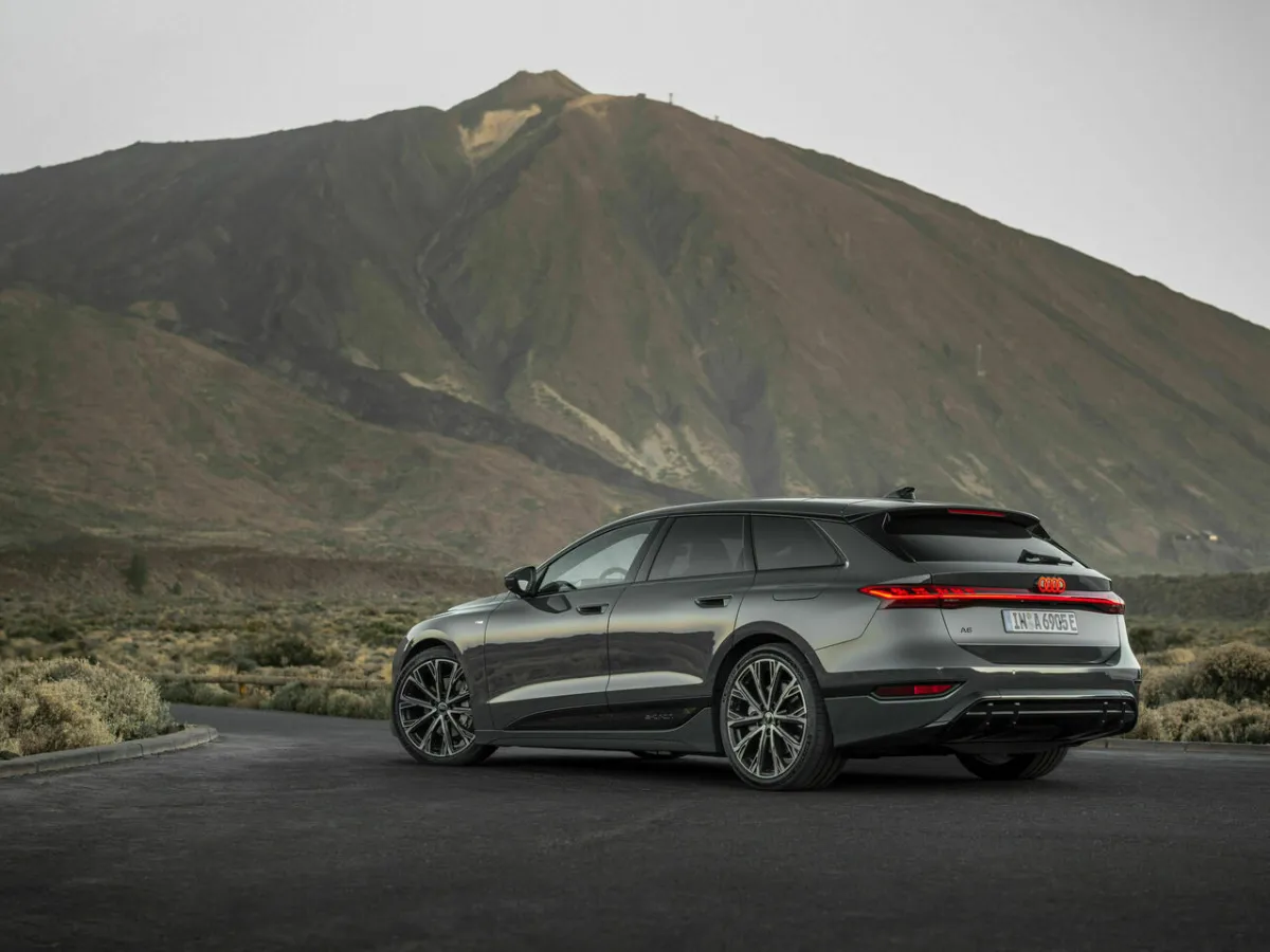 Audi A6 Avant e-tron rear three-quarter view