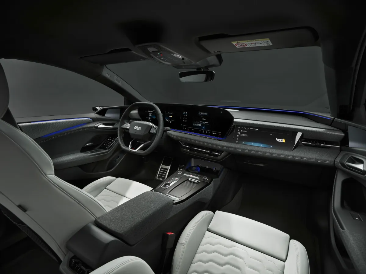 Audi A6 Avant e-tron interiér, prístrojová doska