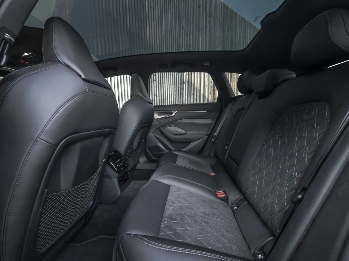 Audi A6 Avant rear seats