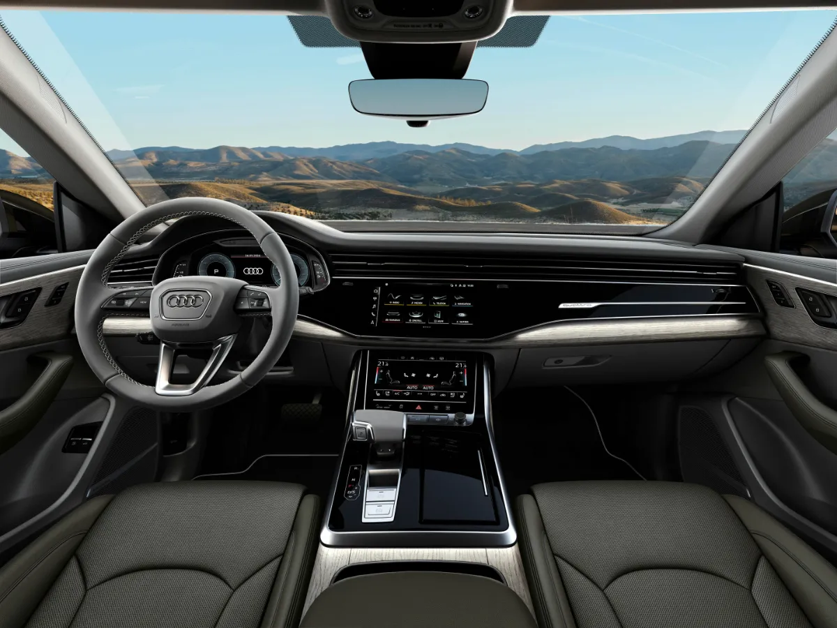 Audi Q8 Fahrgastraum und Sitze