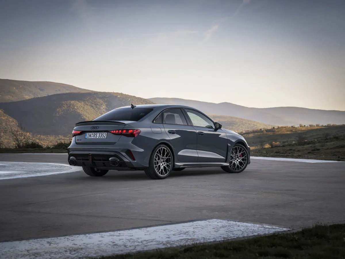 Neue Audi RS 3 Limousine — individuelle Bestellung aus Deutschland