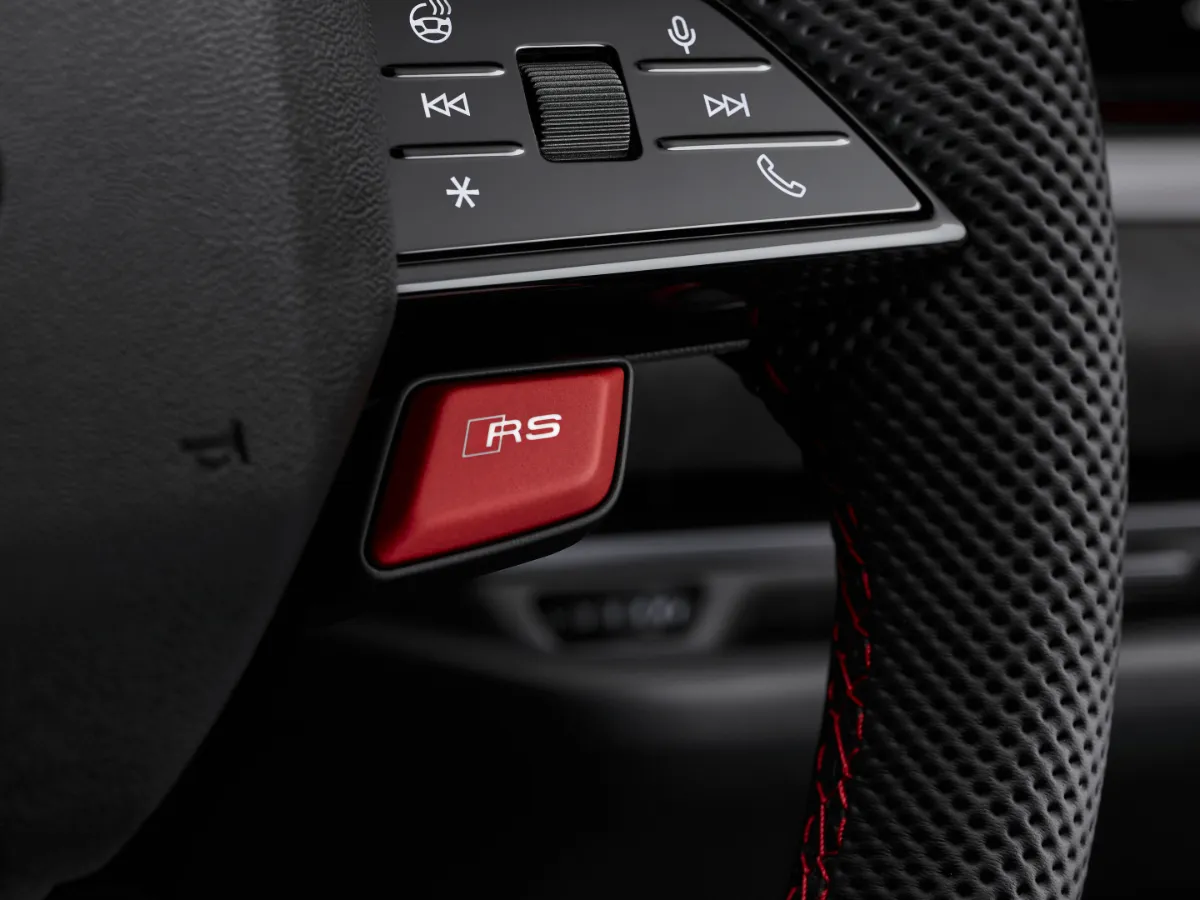 Audi RS 5 Avant belső tér, műszerfal