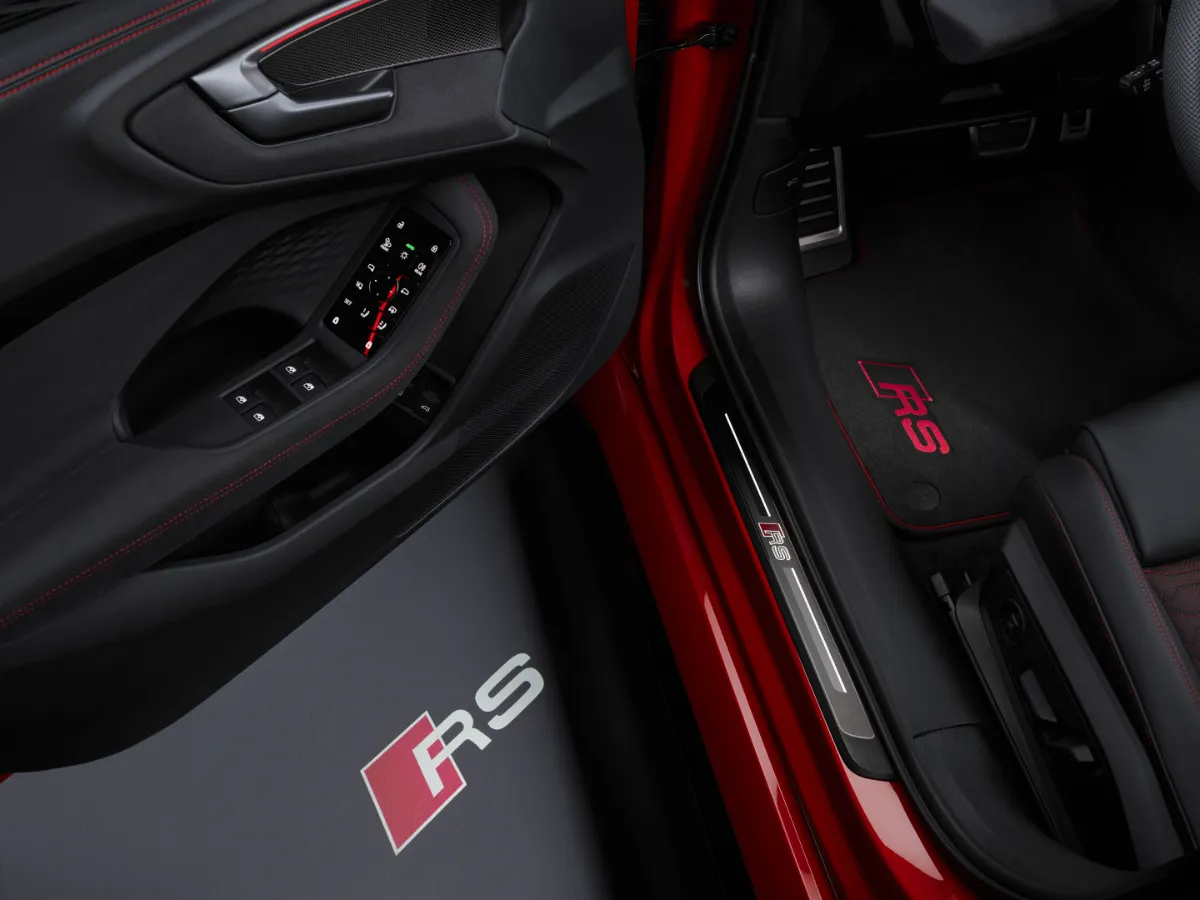 Audi RS 5 Avant utastér és ülések