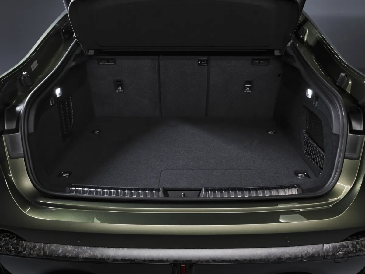 Audi RS 5 Limousine Fahrgastraum und Sitze