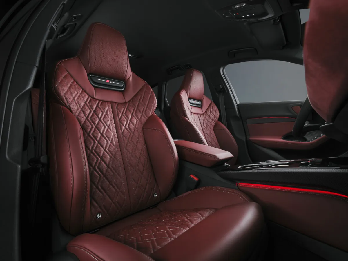 Audi S5 Avant cabin and seats