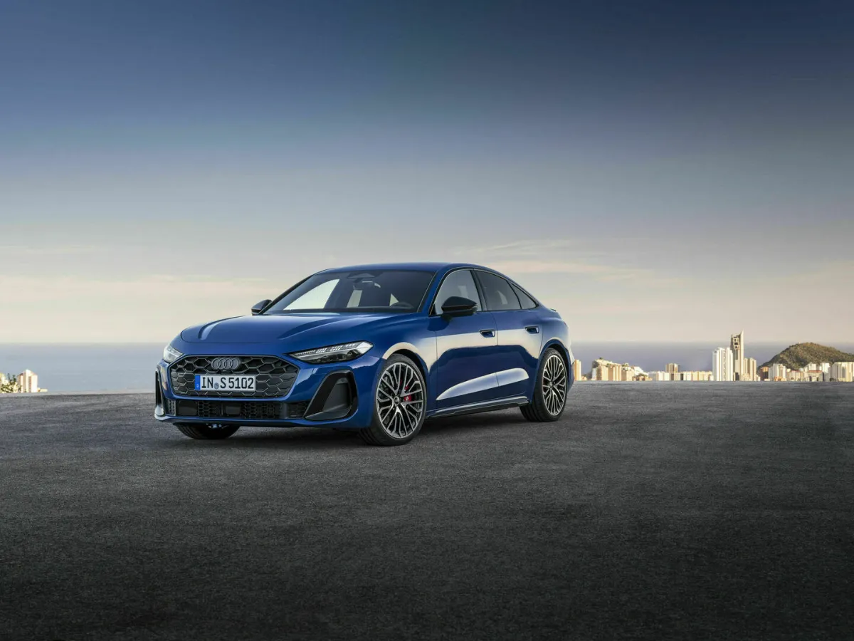 Prenájom Audi S5 limuzína — 367-koňová športová limuzína v dlhodobom prenájme