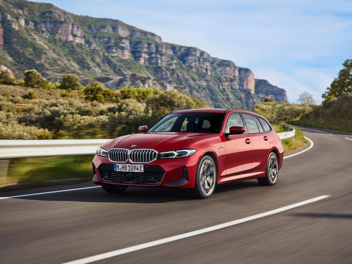 Új BMW 3-as Touring — egyedi rendelés Németországból