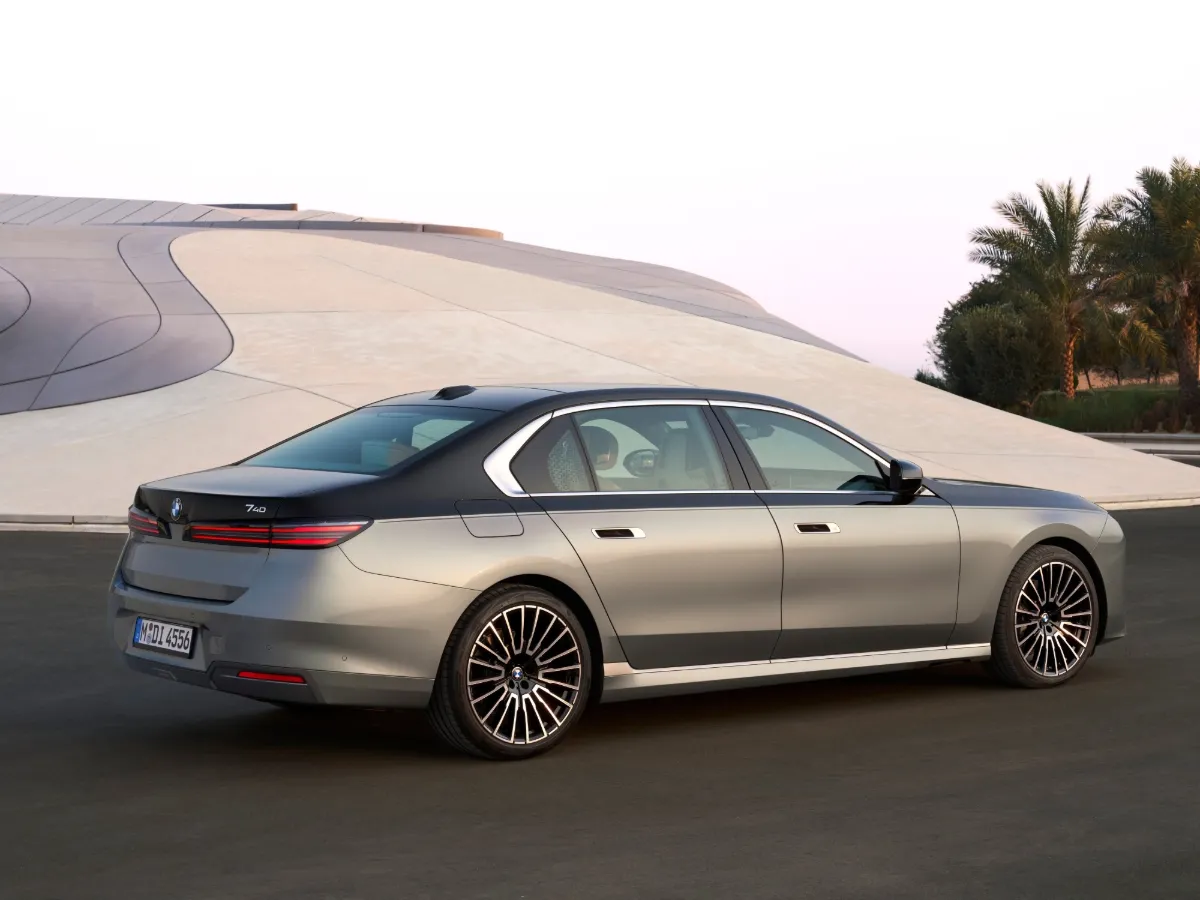 BMW 740d xDrive — Neuwagen aus Deutschland