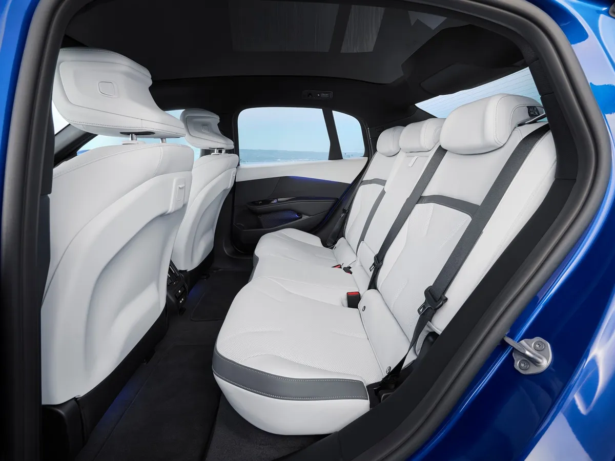 BMW i3 detail kokpitu