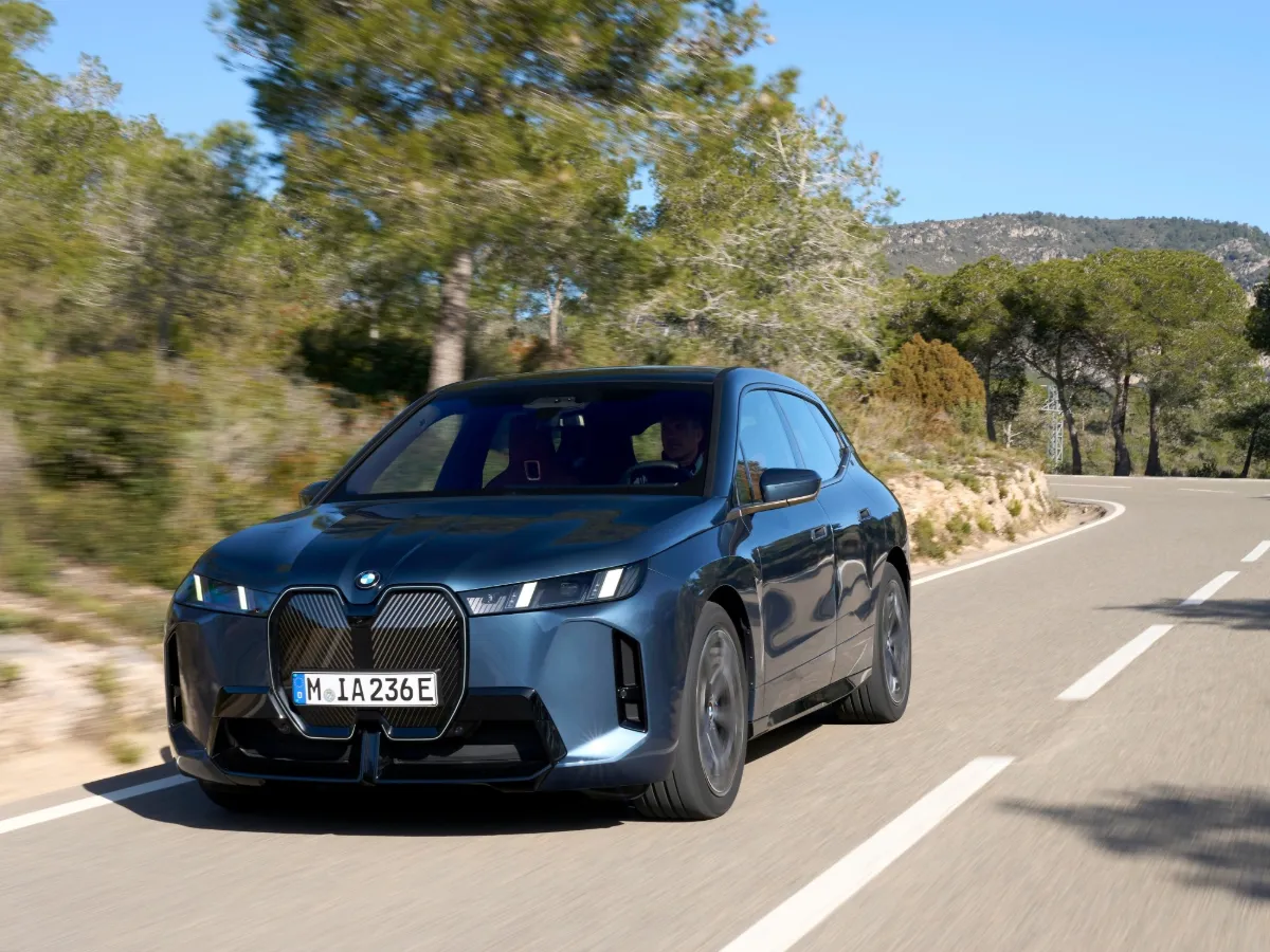 Nové BMW iX — objednávka na mieru z Nemecka