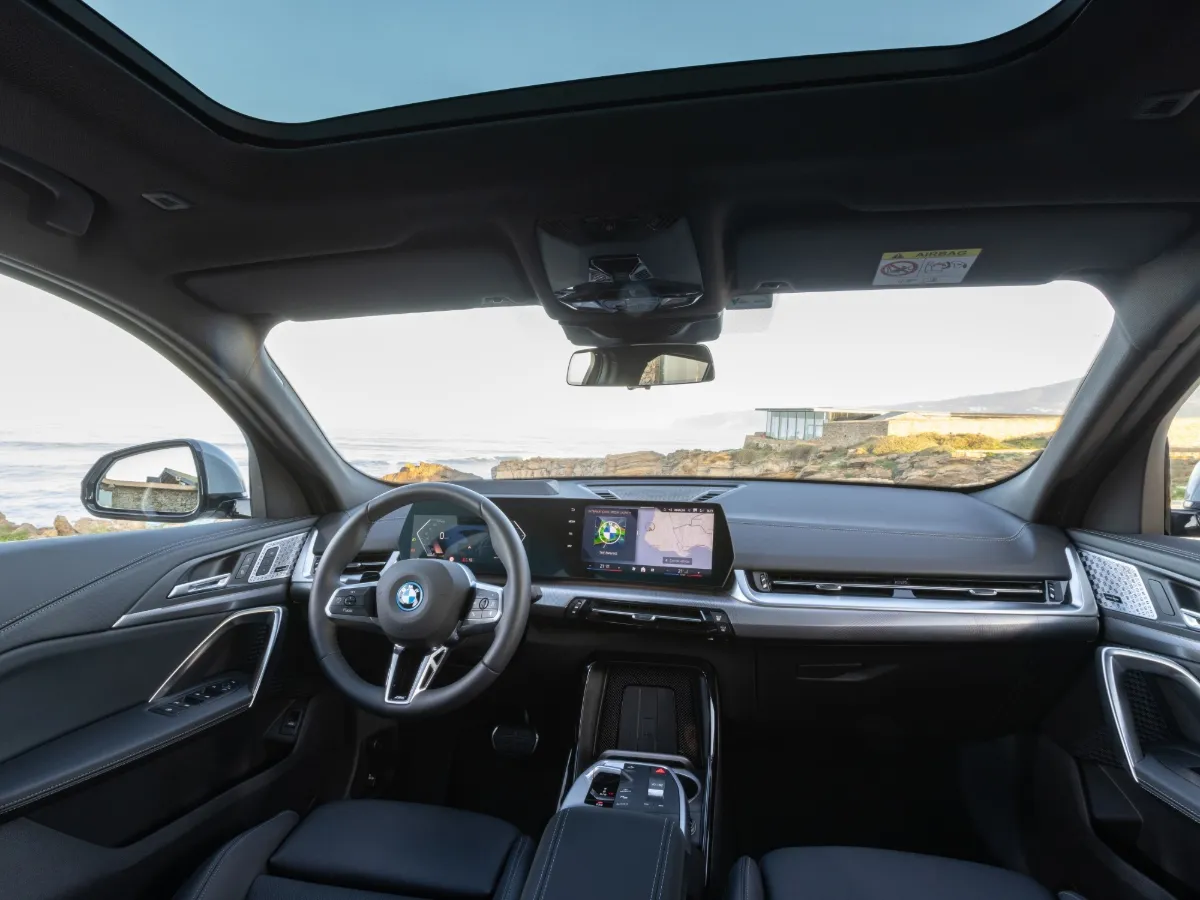 BMW iX2 Innenraum