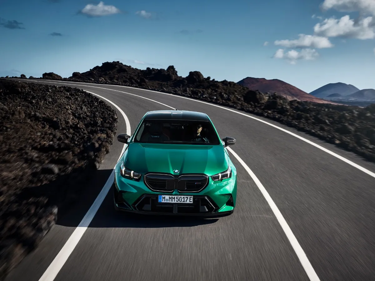 BMW M5 — új autó Németországból