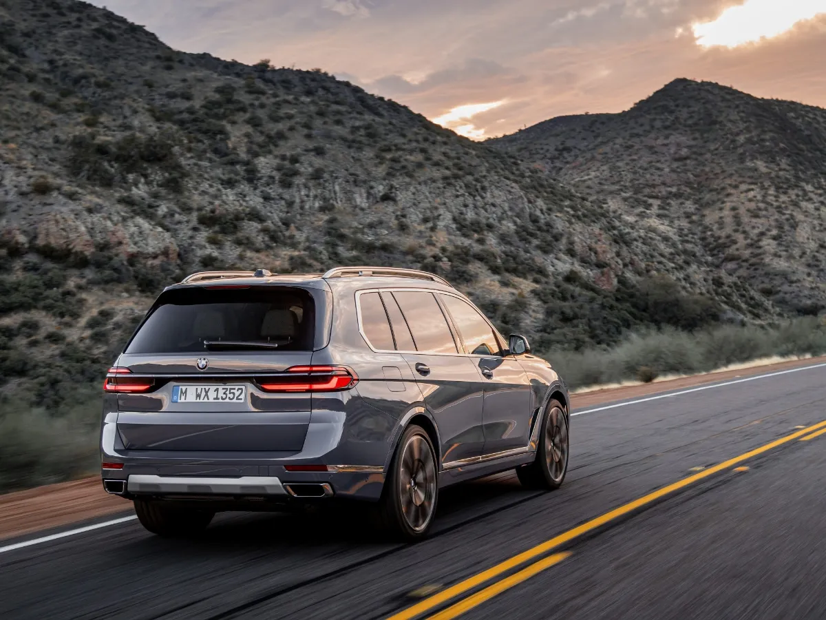 BMW X7 zozadu