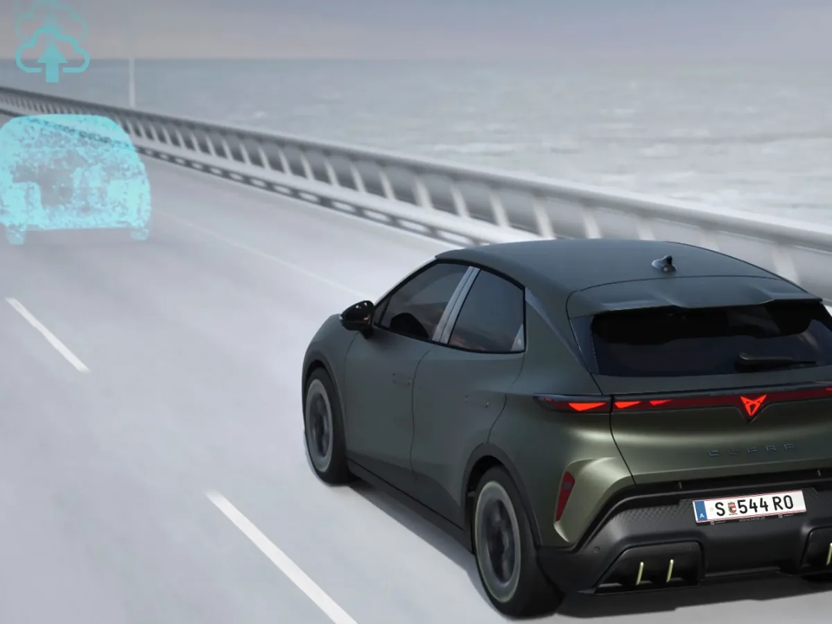 CUPRA Raval von hinten
