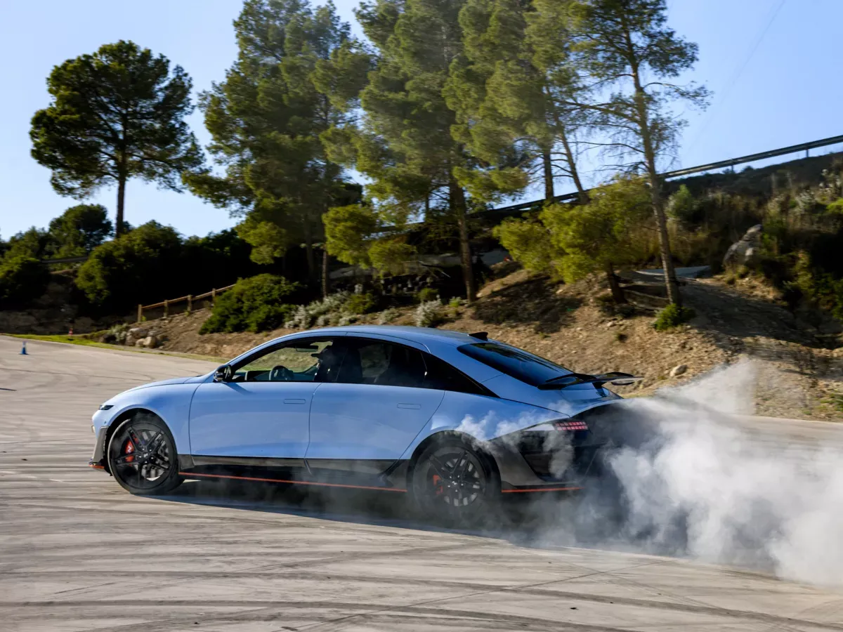 Hyundai IONIQ 6 N beim Driften
