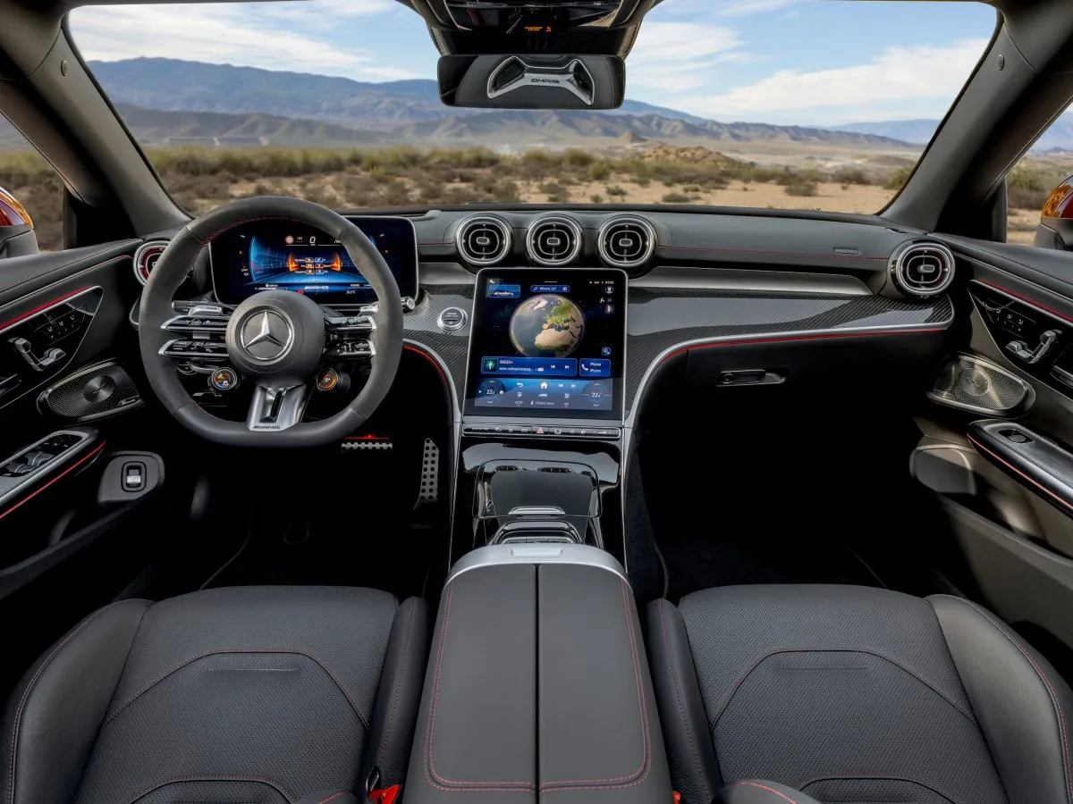 Mercedes-AMG CLE Cabrio Innenraum