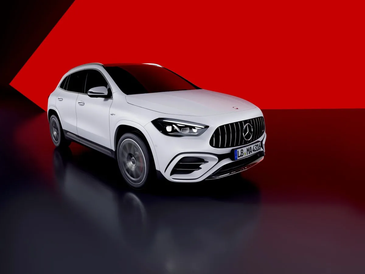 Neuer Mercedes-AMG GLA — individuelle Bestellung aus Deutschland
