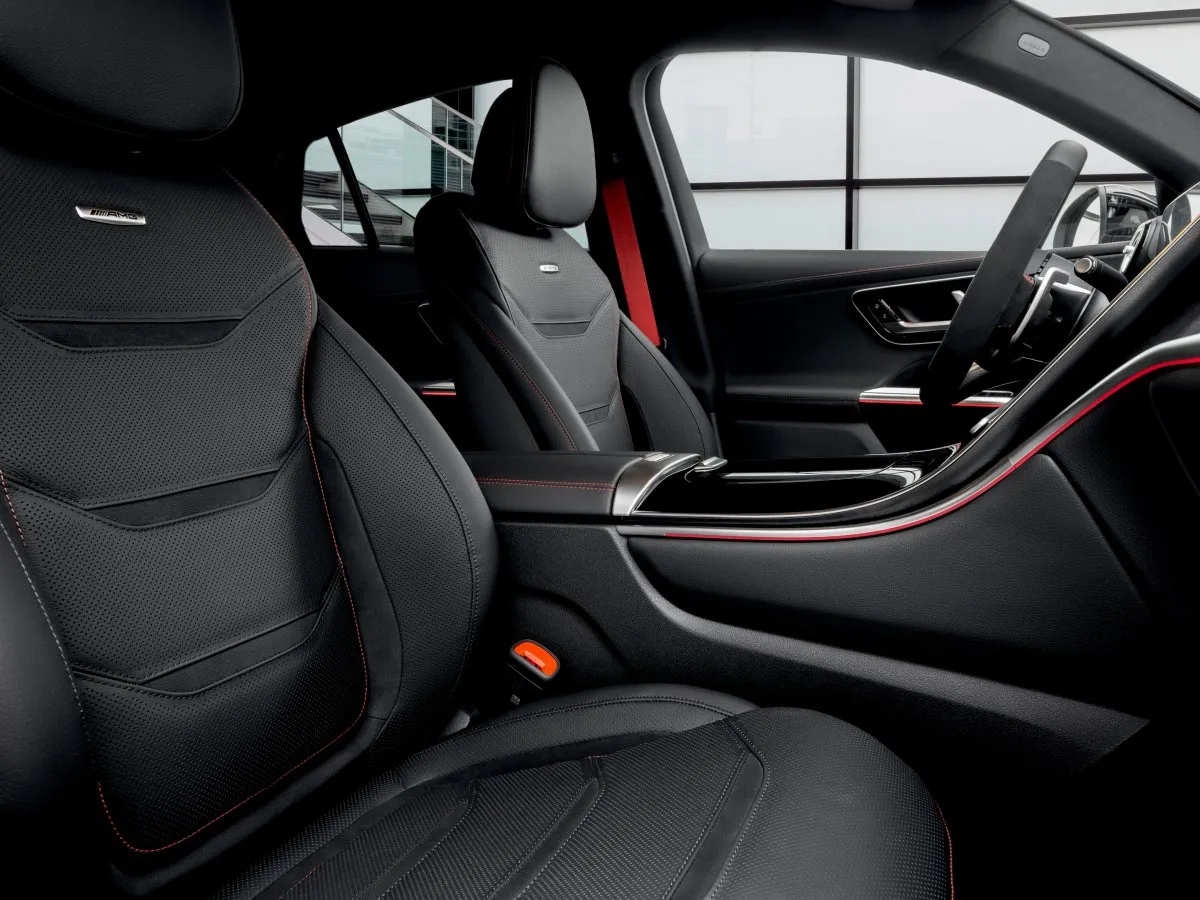Mercedes-AMG GLC Coupé AMG sports seats