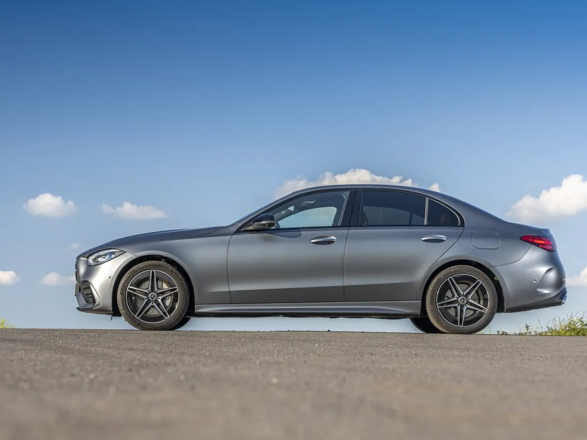 Mercedes-Benz C-Class side view