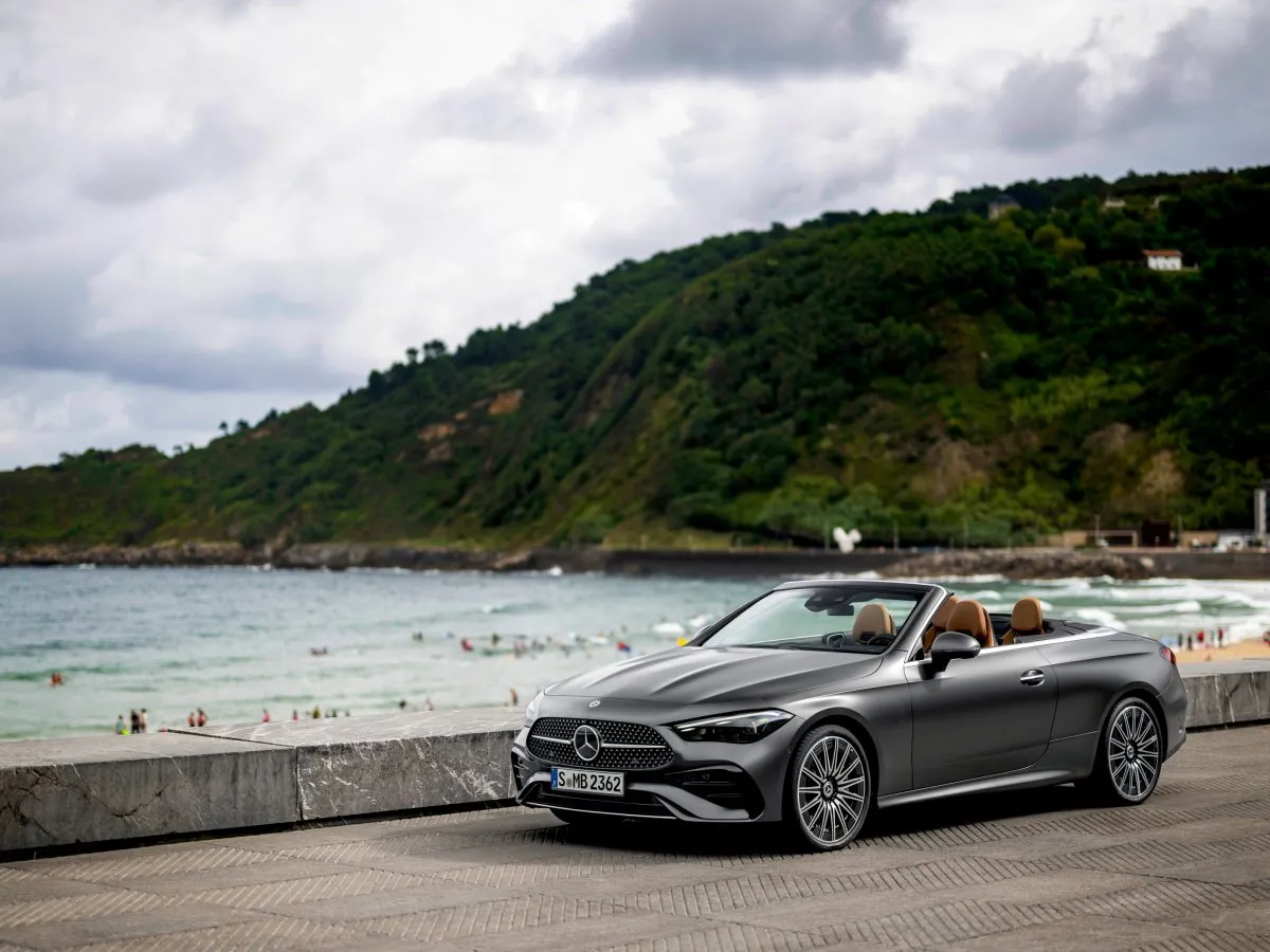 Mercedes-Benz CLE Cabrio s otvorenou strechou