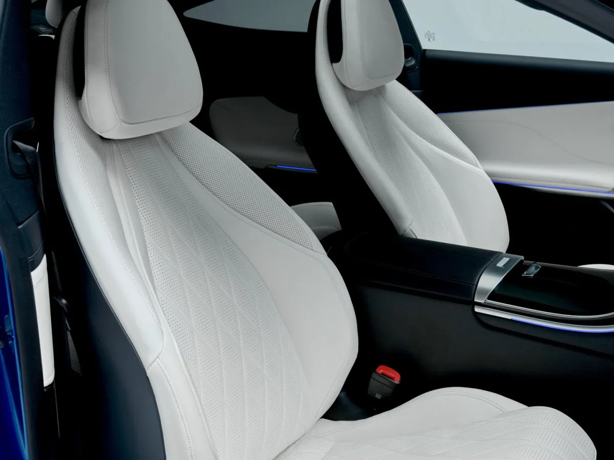 Mercedes-Benz CLE Coupé Cockpit-Detail