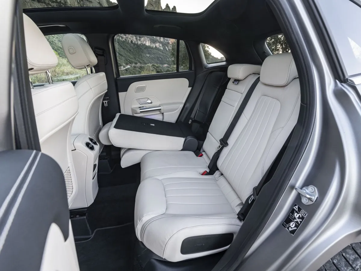 Mercedes-Benz GLA Rücksitze