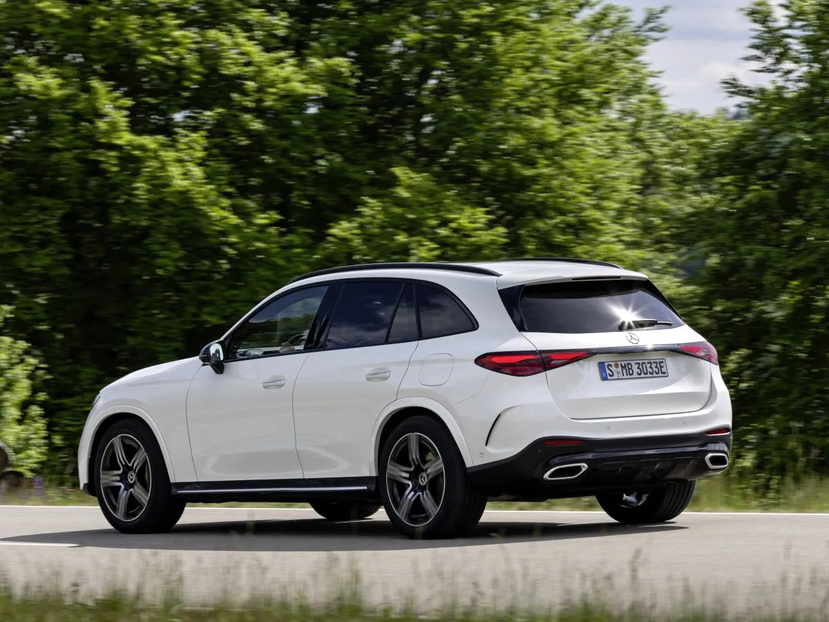 Mercedes-Benz GLC Dreiviertelansicht von hinten
