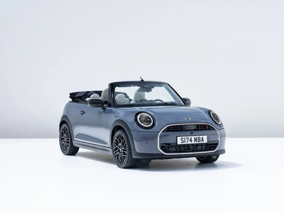 MINI Cooper Cabrio mieten — Cabrio in Langzeitmiete