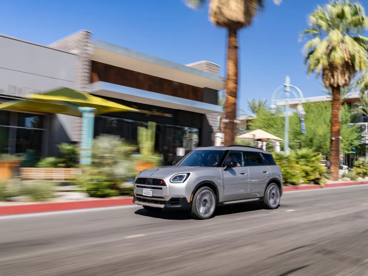 MINI Countryman in der Stadt