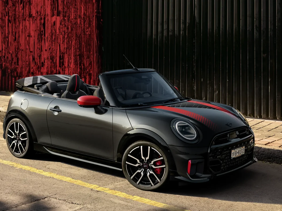 Neues MINI John Cooper Works Cabrio — individuelle Bestellung aus Deutschland