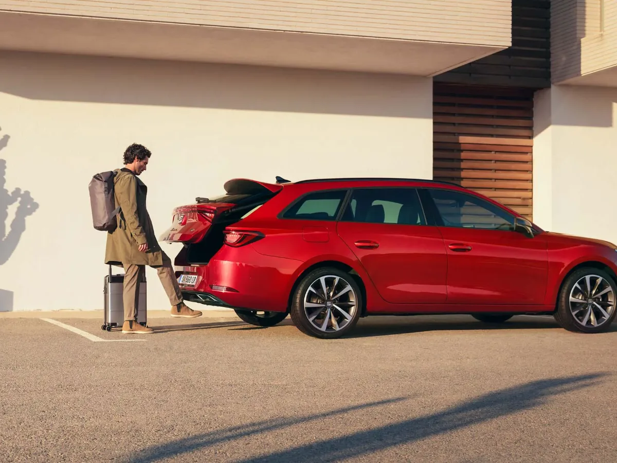 SEAT Leon Sportstourer — exterior design